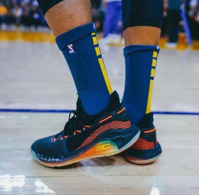 津门虎以1亿投资逆袭联赛前六，培养出三名国脚新星，展现草根逆袭与青训潜力。