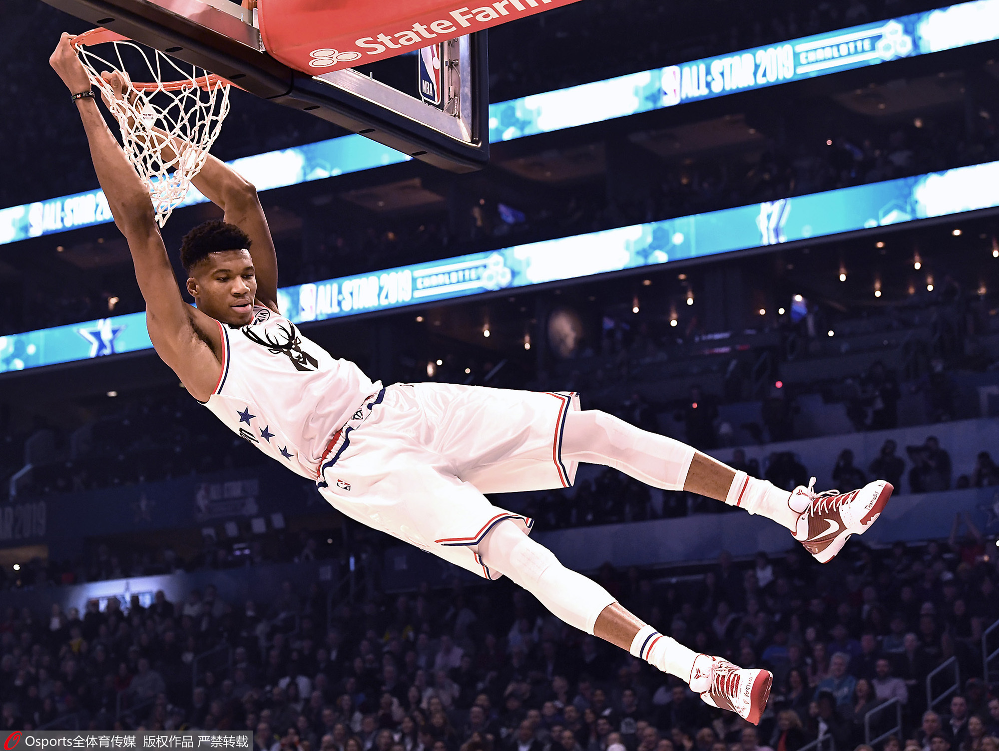 斯基拉：尤文正在关注摩纳哥20岁的法国中卫马维萨