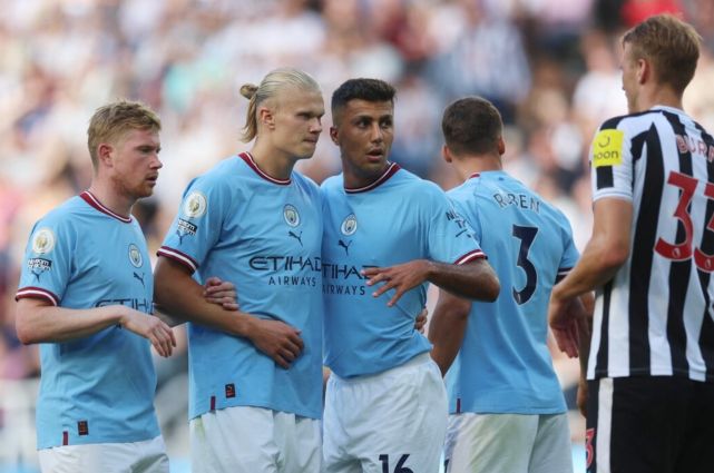 不止热血竞技！中国人寿寿险镇江市分公司在CBA赛场传递温情守护