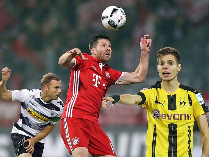 差点进10个！阿森纳欧冠7-1屠杀，一只脚踏入8强：112年老店蒙羞