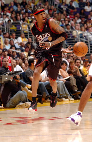 登国际舞台，泰州队“苏超”冠军奖杯亮相中国国际进口博览会