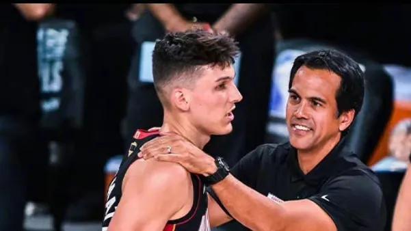 火力凶猛！本赛季欧冠拜仁进球并列最多，击中门框次数最多